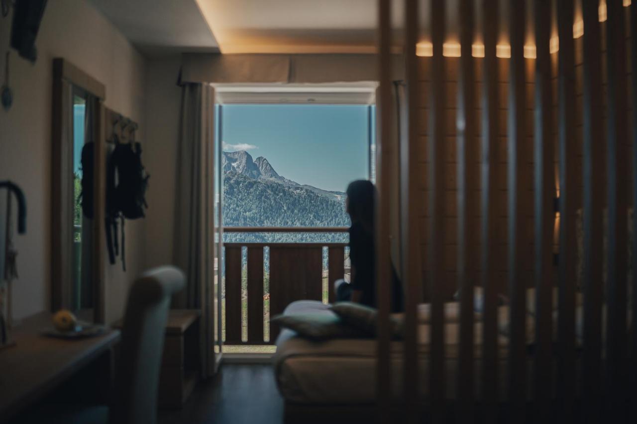 Hotel Bezzi Пассо-дель-Тонале Екстер'єр фото