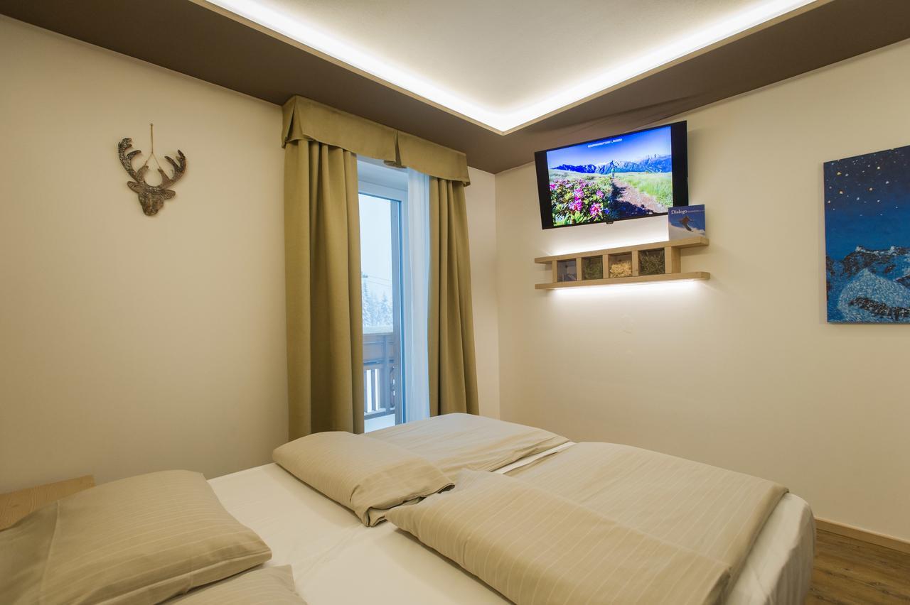 Hotel Bezzi Пассо-дель-Тонале Екстер'єр фото